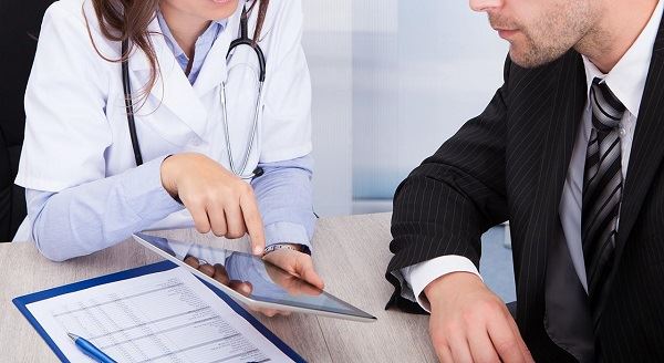 Cách trình dược viên giới thiệu thuốc cho bác sĩ