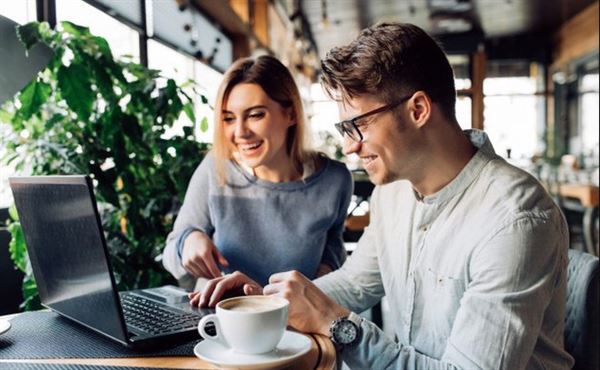 Bước 2: Tiếp cận khách hàng