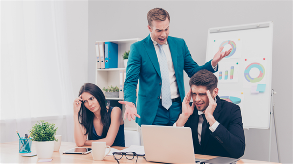 Gặp nhiều khó khăn trong quản lý nhân viên bán hàng