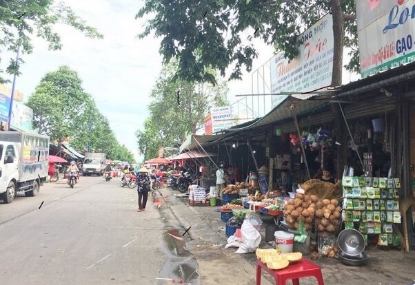 Chọn những nơi đông dân cư qua lại như khu vực gần chợ