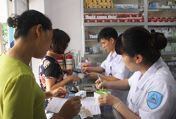 Bán thuốc theo đơn - Bước 1: Kiểm tra và tiếp nhận đơn thuốc