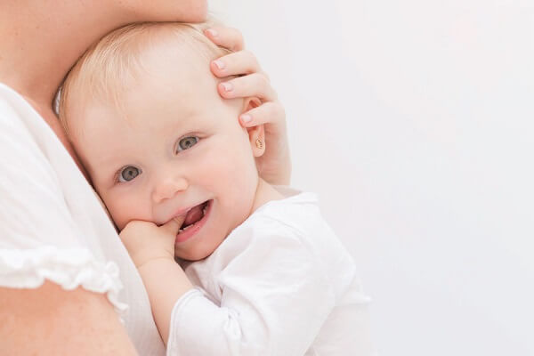 Đơn thuốc của trẻ dưới 72 tháng tuổi phải ghi số tháng tuổi và tên bố hoặc mẹ